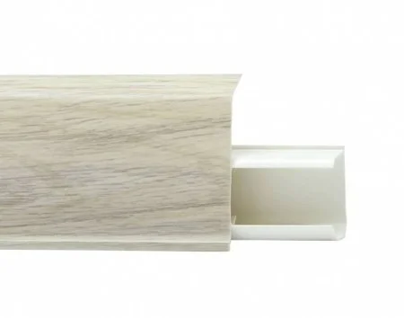 Пластиковый плинтус Royce №526 Дуб Орегон (55х23х2200мм) в Нижнекамске