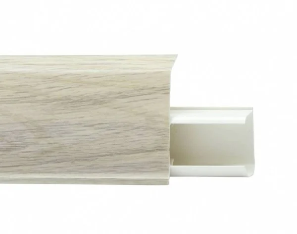 Пластиковый плинтус Royce №526 Дуб Орегон (55х23х2200мм) в Нижнекамске