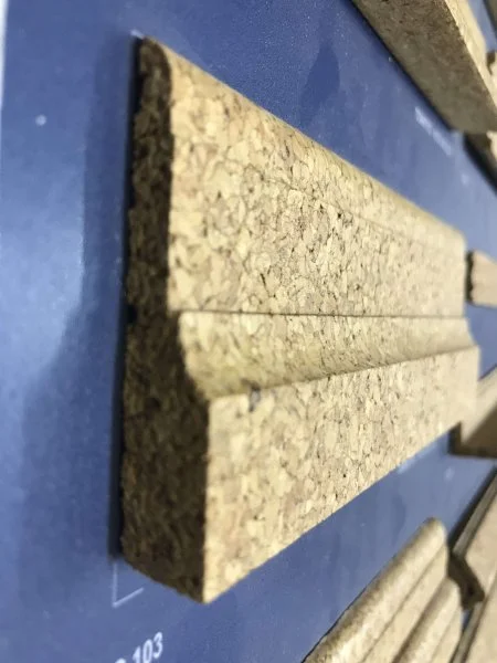 Плинтус пробковый ArtCorkDesing С 103 лакированный 12х65х910 мм в Нижнекамске