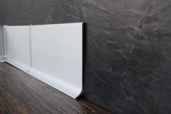 Алюминиевый плинтус ЭлитПроф Анодированный Плоский (100х11х2500 мм) в Нижнекамске