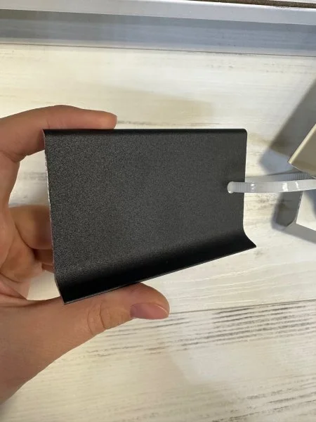 Алюминиевый плинтус Bonkeel ПЛ80 515л Черный (78,5х11,2х2500мм) в Нижнекамске