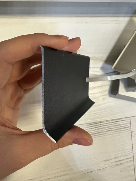 Алюминиевый плинтус Bonkeel ПЛ80 515л Черный (78,5х11,2х2500мм) в Нижнекамске